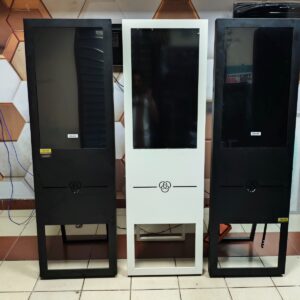 A-Type Black Standee 32'' – Sleek LED Display